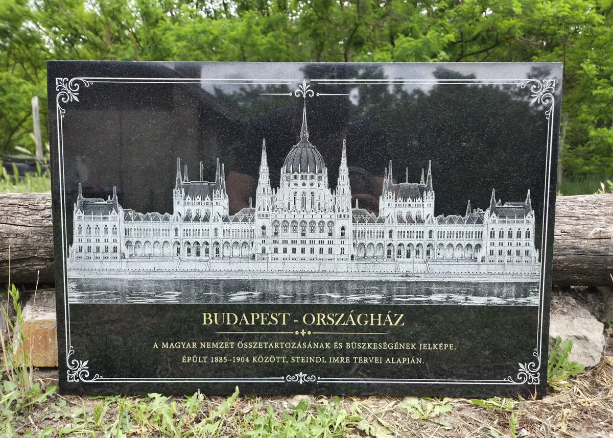Budapest Országház gránit emléktábla gravírozás Budapest – Országház gránit emléktábla készítés | ETERNIS